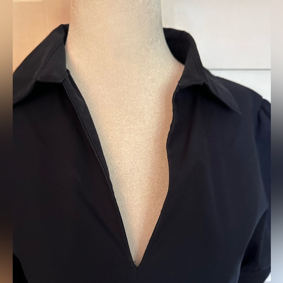 Lili Sidonio size S navy cotton poplin v-neck tiered dress with collar. - Picture 9 of 10